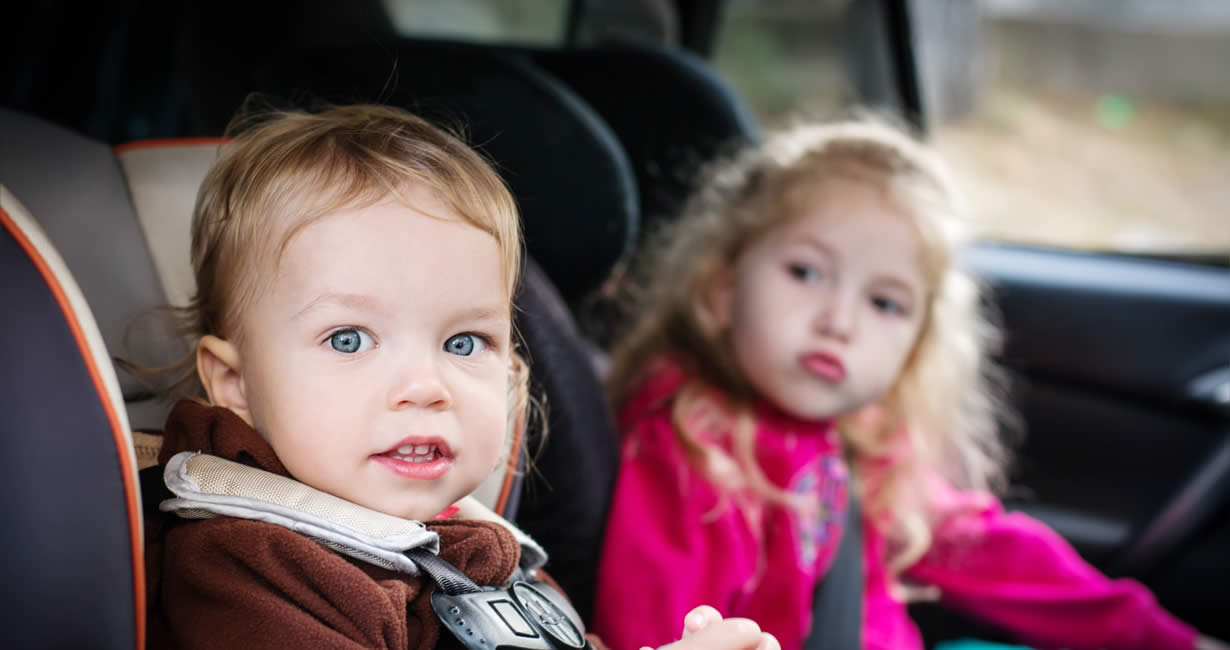 children-in-car